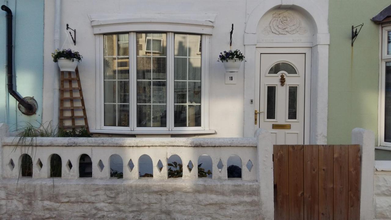 White Rose Cottage Weston-super-Mare Dış mekan fotoğraf